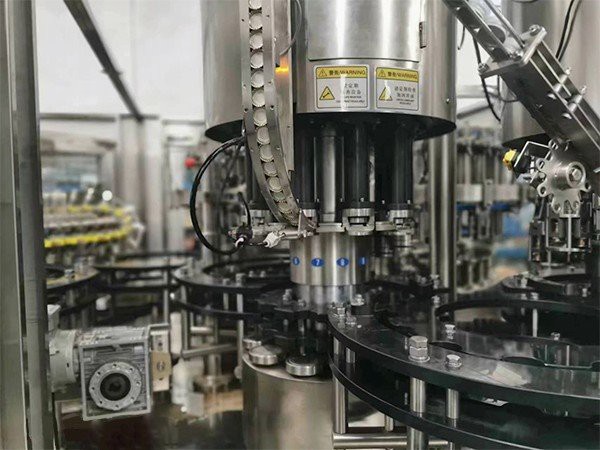 Glass Bottle Carbonated Drink Filling Machine