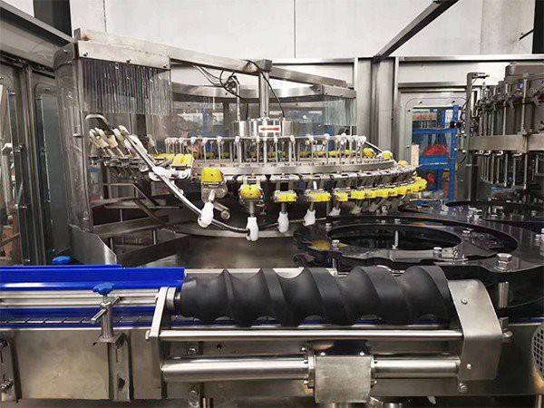Glass Bottle Carbonated Drink Filling Machine